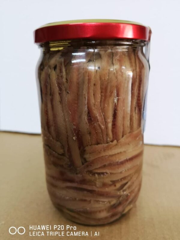 Anchovies marinated in sunflower oil 1kg tray